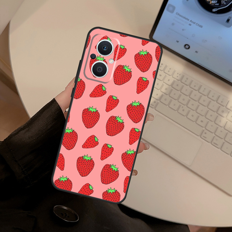 Czerwone etui w kształcie trus – Oppo Reno 12 recenzja i cena